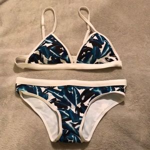 swimsuit set